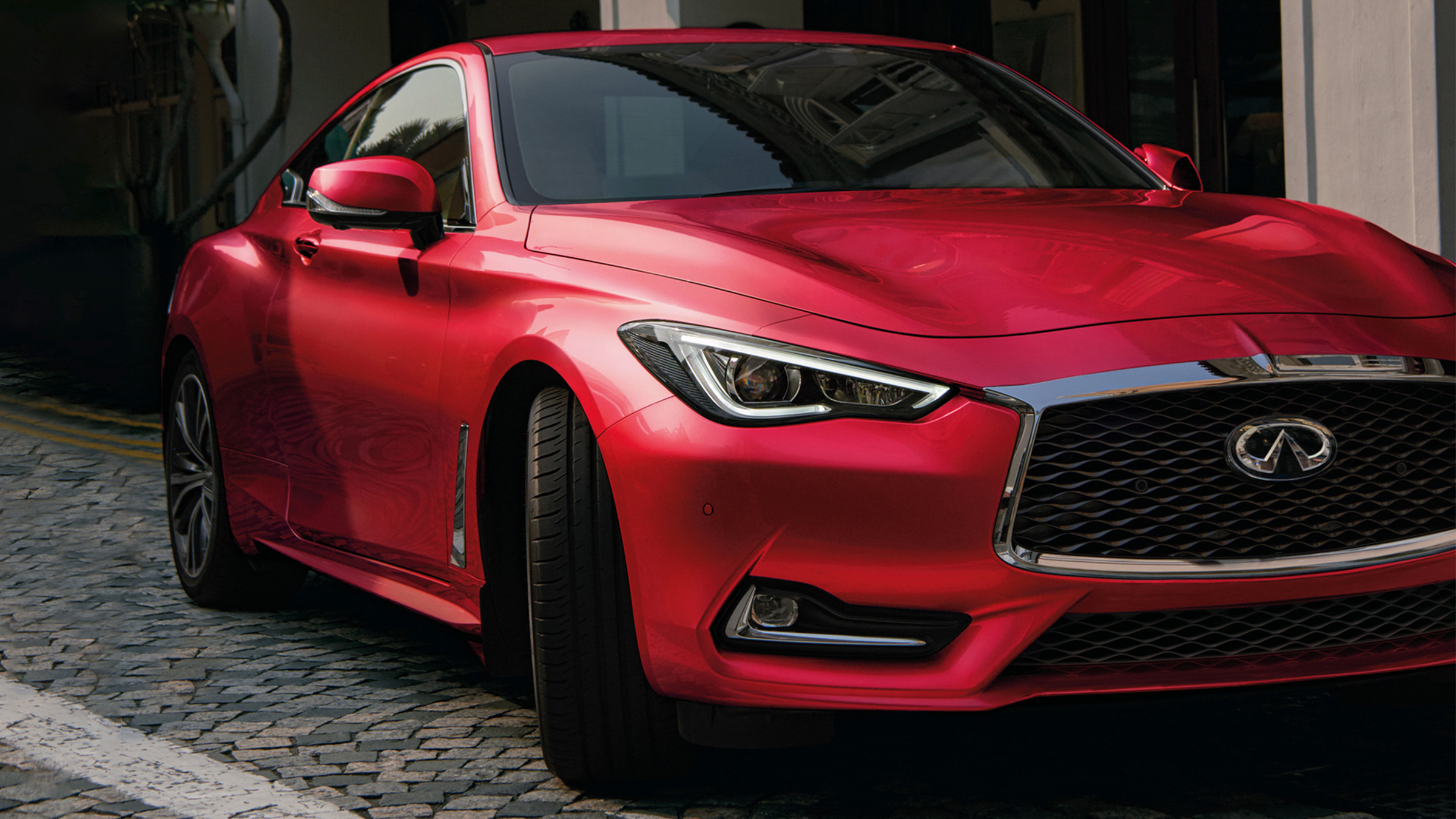 2022 INFINITI Q60 car red exterior.